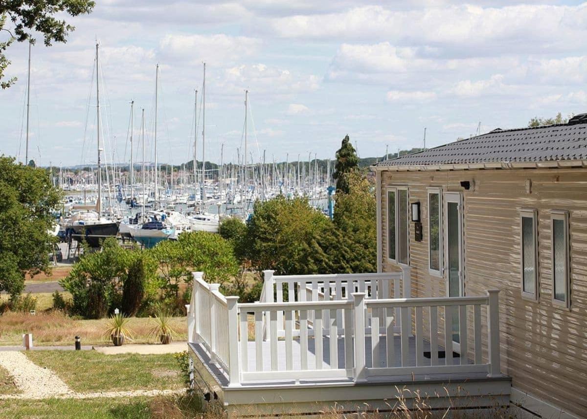 Mercury Yacht Harbour And Holiday Park Lower Swanwick Exteriér fotografie