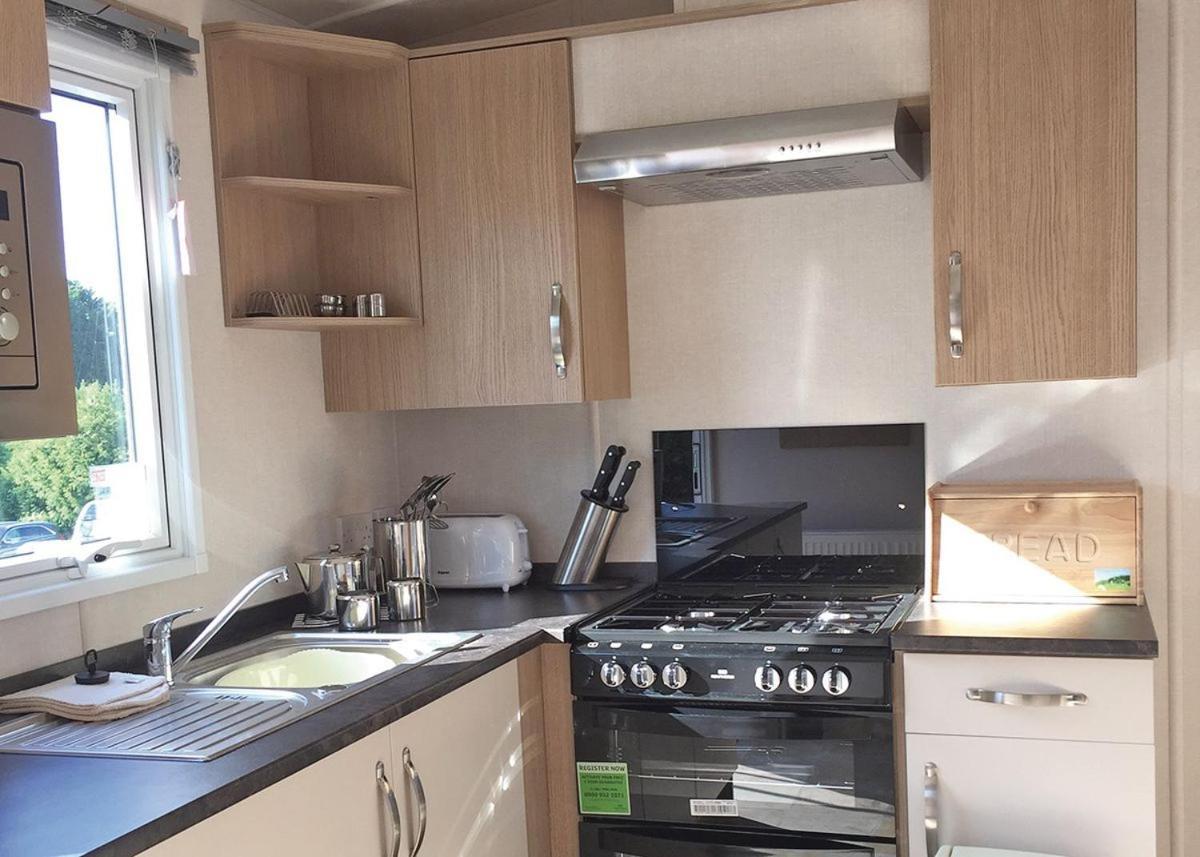 Mercury Yacht Harbour And Holiday Park Lower Swanwick Exteriér fotografie