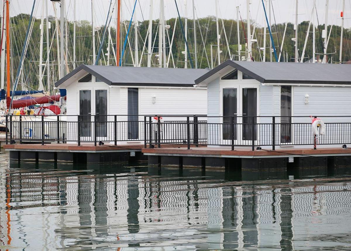 Mercury Yacht Harbour And Holiday Park Lower Swanwick Exteriér fotografie